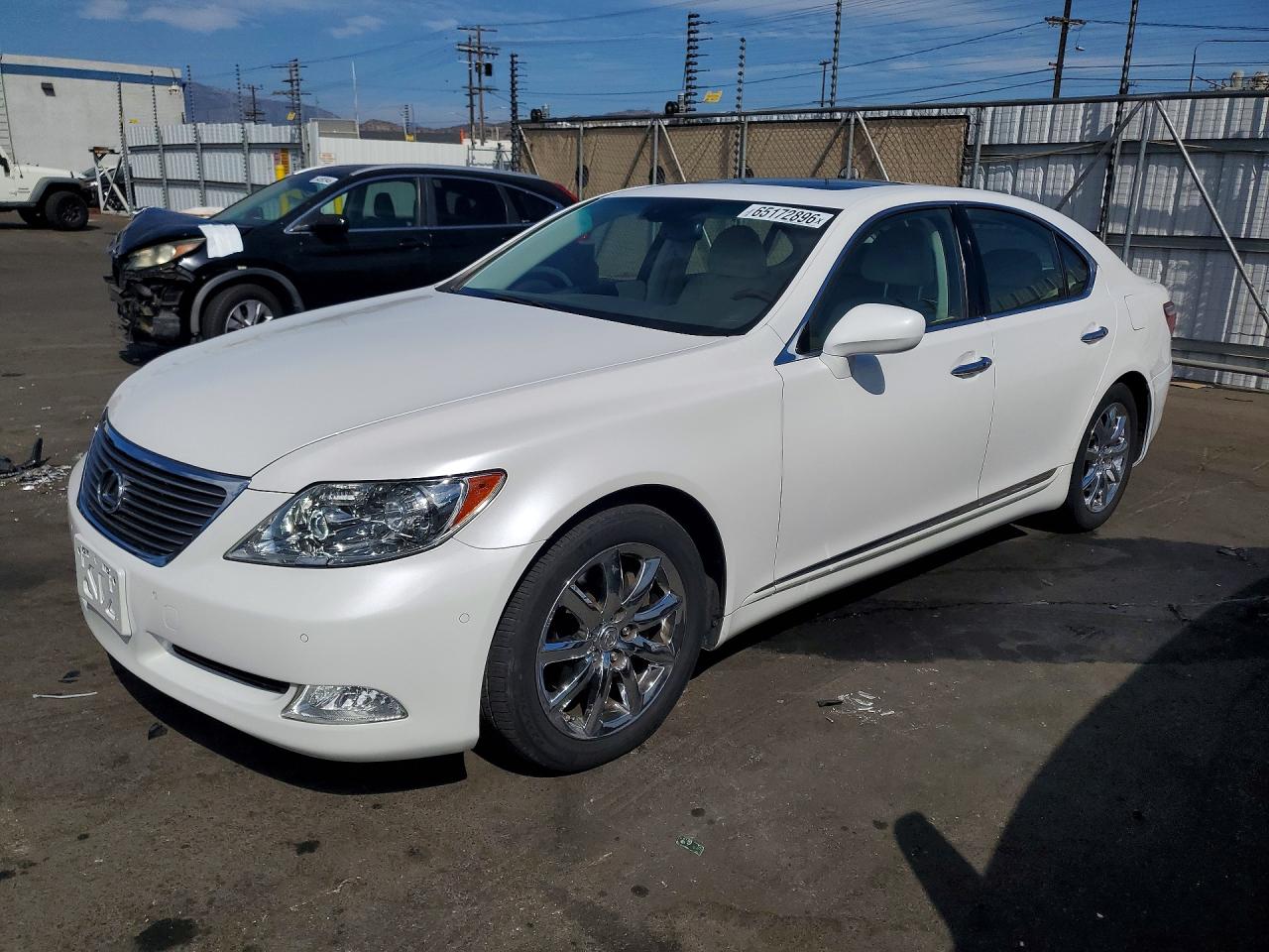 2008 Lexus LS 460, weiß, 134.401 km, Import USA — Foto 1