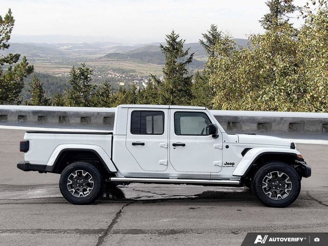 2026 Jeep Gladiator Rubicon, orange, 19 km, Import Kanada — Foto 7 z 20