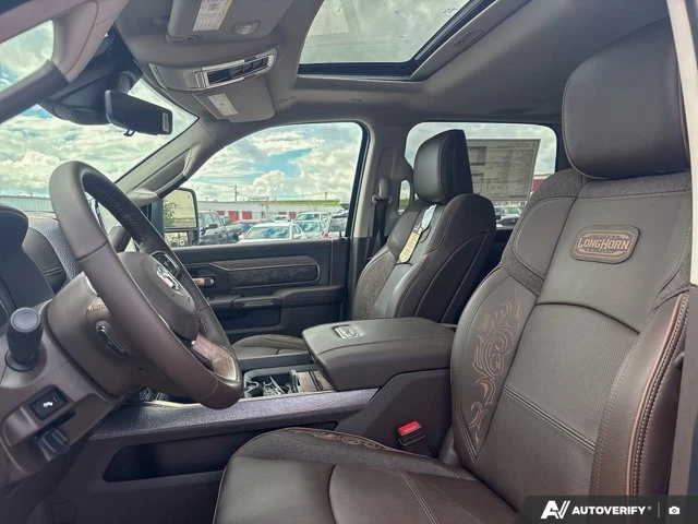 2026 RAM 3500 Big Horn, weiß, 15 km, Import Kanada — Foto 13 z 20
