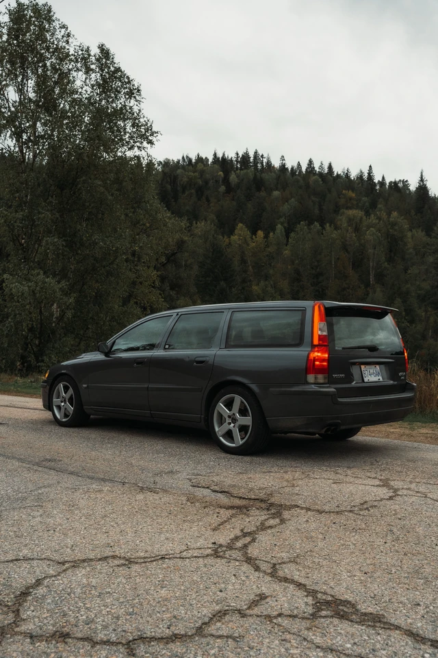 2004 Volvo V70, grau, 251.000 km, Import Kanada — Foto 1