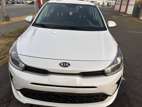 2021 Kia, Import Kanada — Foto 2 z 12