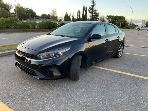 2022 Kia, Import Kanada — Foto 2 z 12