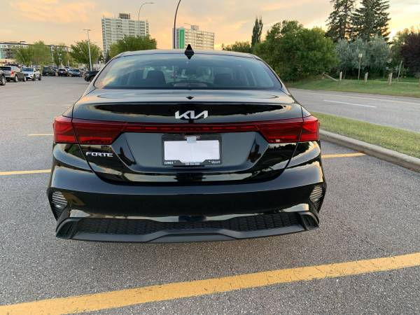 2022 Kia, Import Kanada — Foto 5 z 12