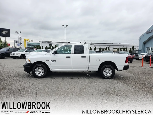 2023 RAM 1500 Classic, weiß, 37.035 km, Import Kanada — Foto 1