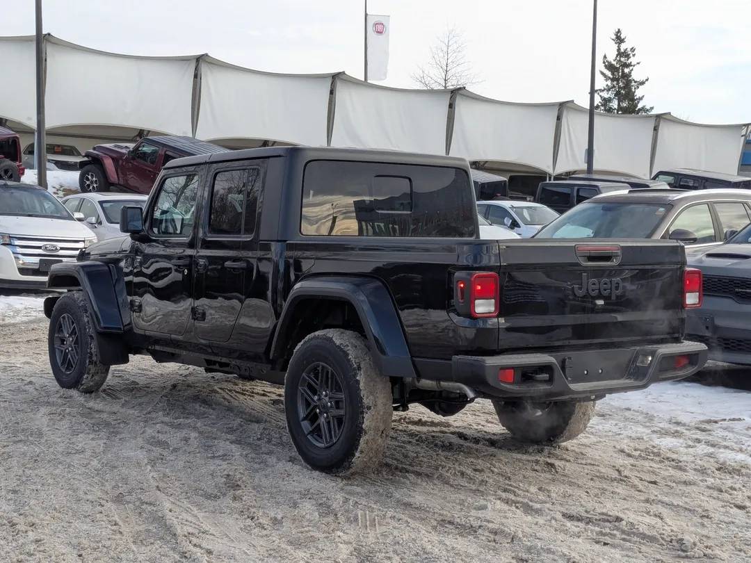 2026 Jeep, Import Kanada — Foto 4 z 12