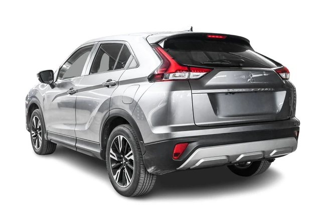 2023 Mitsubishi Eclipse Cross ES S-AWC, 41.750 km, Import Kanada — Foto 5 z 20