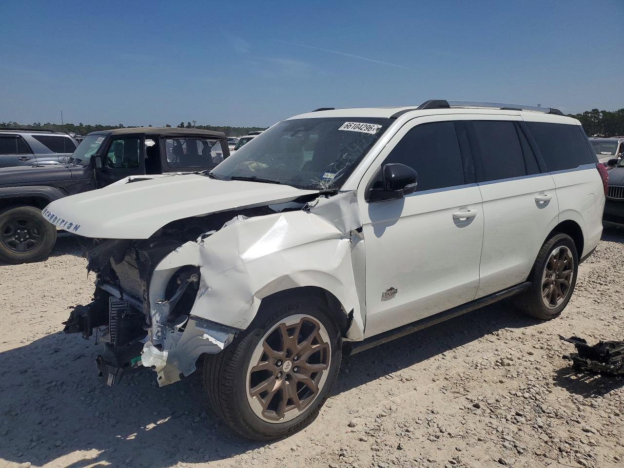 2025 Ford EXPEDITION KING RANCH, weiß, 31.675 km, Import USA — Foto 1