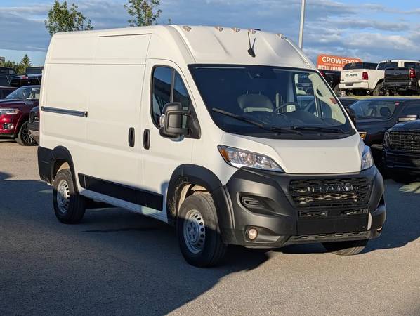 2025 RAM, Import Kanada — Foto 3 z 12