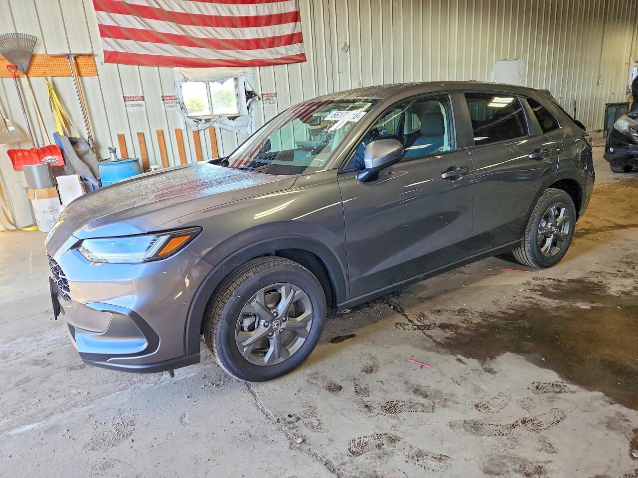 2027 Honda HR-V LX, grau, 1.241 km, Import USA — Foto 1