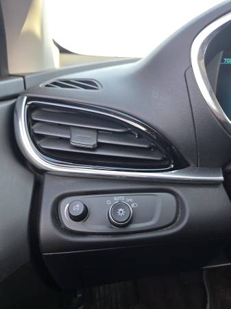 2018 Chevrolet, Import Kanada — Foto 12 z 12