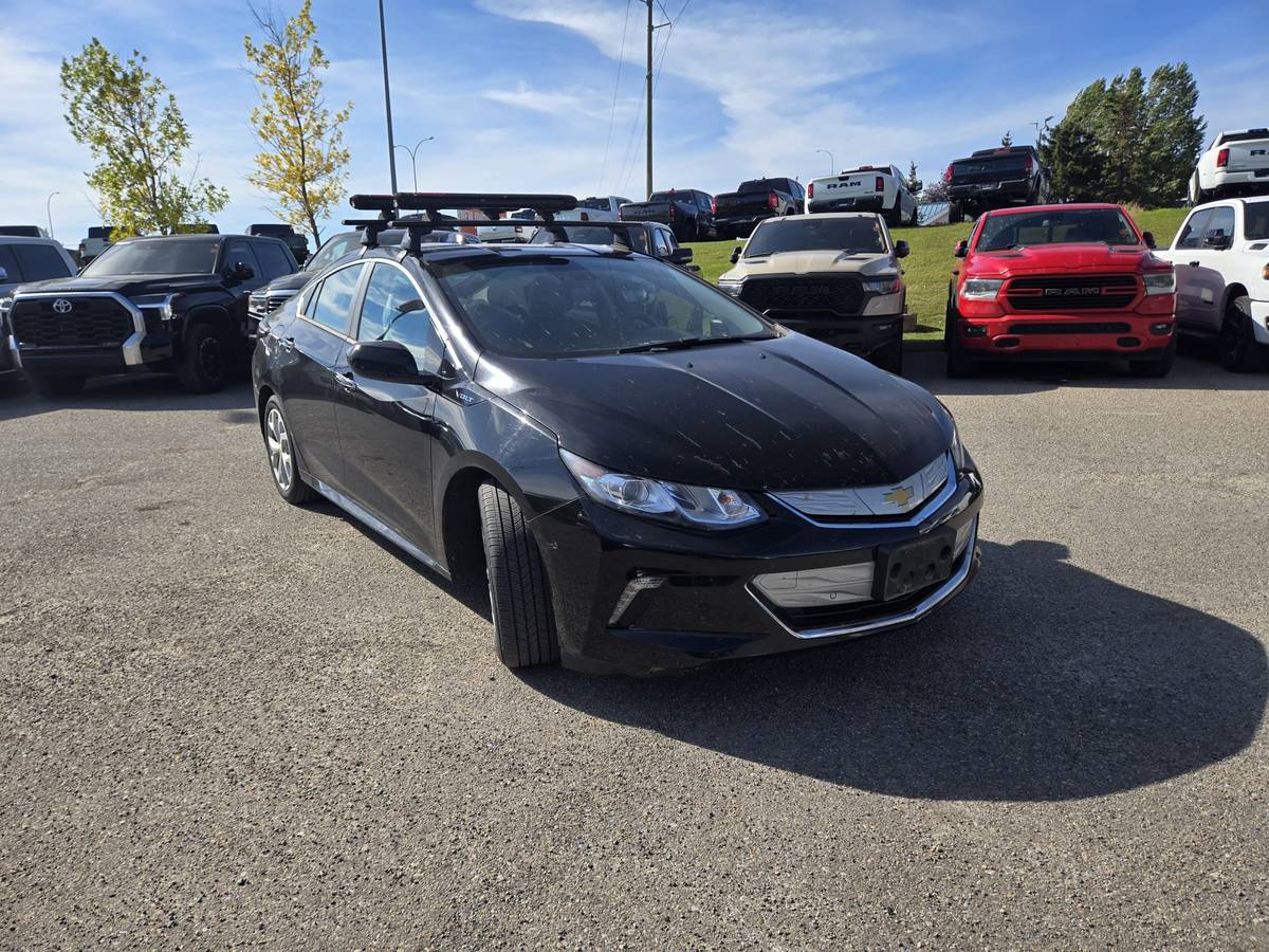 2018 Chevrolet, Import Kanada — Foto 3 z 12