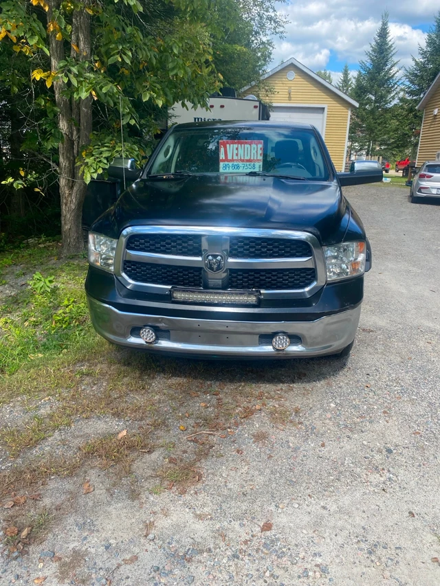 2019 Dodge Ram1500, schwarz, 212 km, Import Kanada — Foto 1