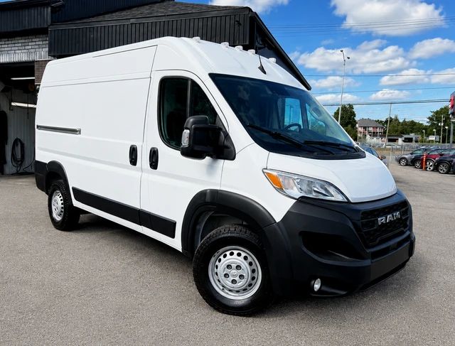 2024 RAM ProMaster Cargo Van Tradesman High Roof, weiß, 95.666 km, Import Kanada — Foto 1